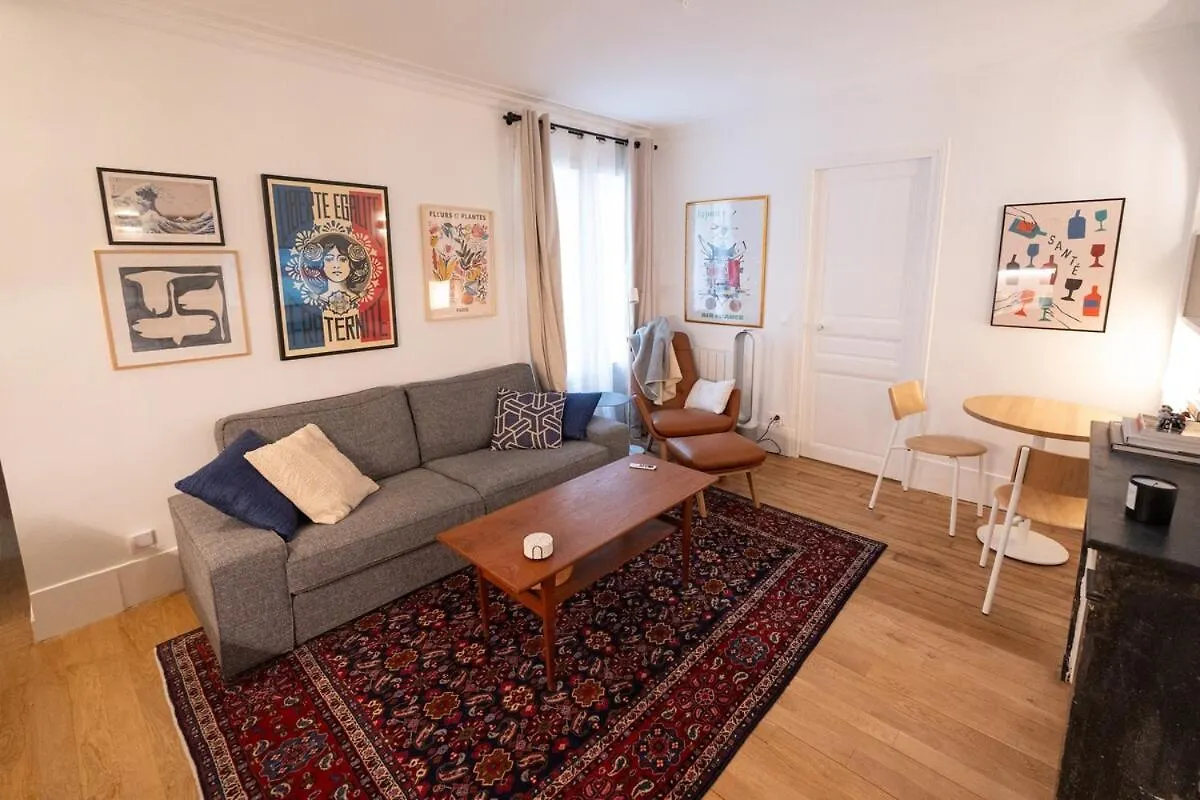 Minimalist Haussmannian Paris 11 Apartment