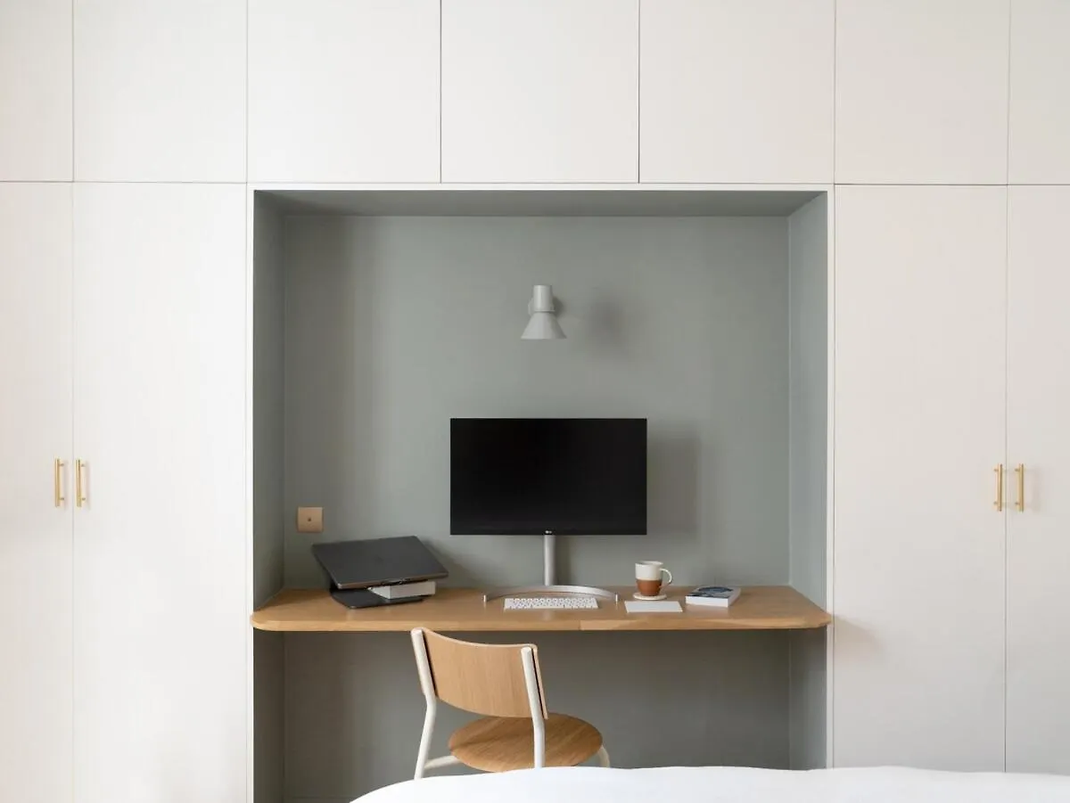 Minimalist Haussmannian Paris 11 Apartment